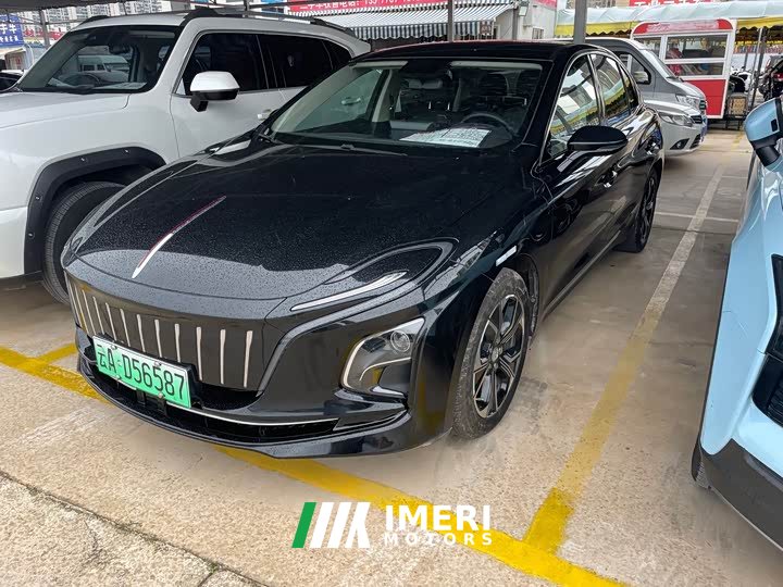 Hongqi E-QM5 450km travel version - автомобиль из Китая