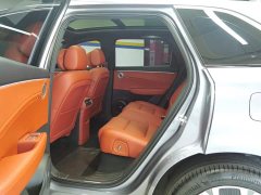 Hongqi HS6 PHEV 2026 220 four-wheel drive smart hybrid version - фото 11