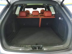 Hongqi HS6 PHEV 2026 220 four-wheel drive smart hybrid version - фото 4