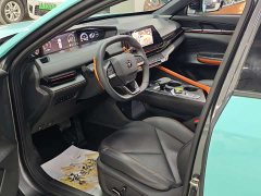 Changan UNI-V 2022 1.5T premium - фото 3