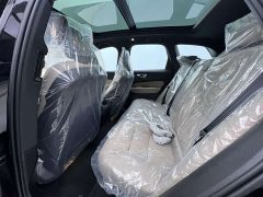 Volvo XC60 B5 four-wheel drive Zhiyuan Deluxe Edition - фото 11
