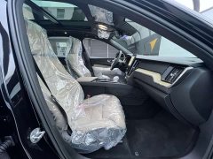 Volvo XC60 B5 four-wheel drive Zhiyuan Deluxe Edition - фото 17