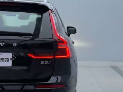 Volvo XC60 B5 four-wheel drive Zhiyuan Deluxe Edition - фото 6