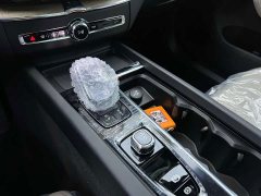 Volvo XC60 B5 four-wheel drive Zhiyuan Deluxe Edition - фото 9