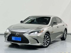 Lexus ES 200 Edition - фото 1