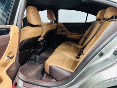 Lexus ES 200 Edition - фото 8
