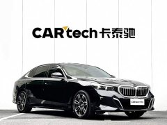 BMW 5 Series 530Li Leading M Sports Package - фото 3