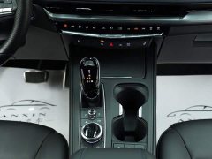 Cadillac XT4 2024 28T four-wheel drive luxury - фото 12