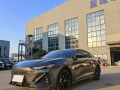 Changan UNI-V 2023 1.5T premium - фото 1