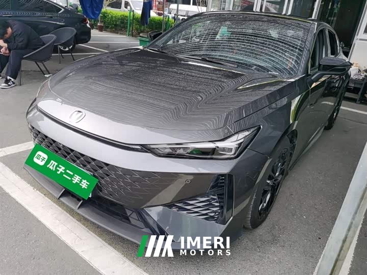 Changan UNI-V 1.5T premium - автомобиль из Китая
