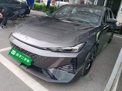 Changan UNI-V 1.5T premium - фото 2