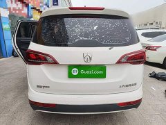 Baojun 730 1.5L manual fashion 7 seats - фото 6