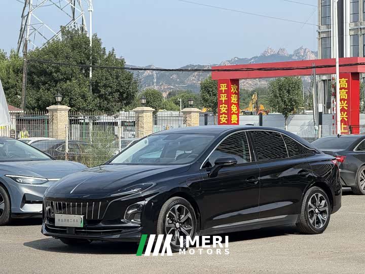 Hongqi E-QM5 2023 facelift basic travel version - автомобиль из Китая