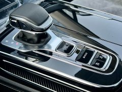Hongqi H9 2025 facelift 2.0T two-wheel drive Qichang private fashion version 5 seats - фото 15