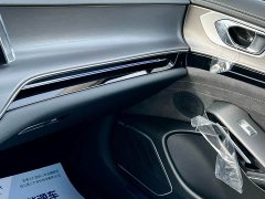 Hongqi H9 2025 facelift 2.0T two-wheel drive Qichang private fashion version 5 seats - фото 16
