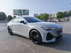 Changan UNI-V 1.5T Prestige Edition - фото 2