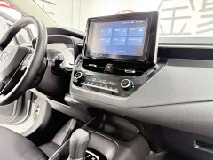 Toyota Corolla Dual Engine 1.8L E-CVT Elite Edition - фото 18