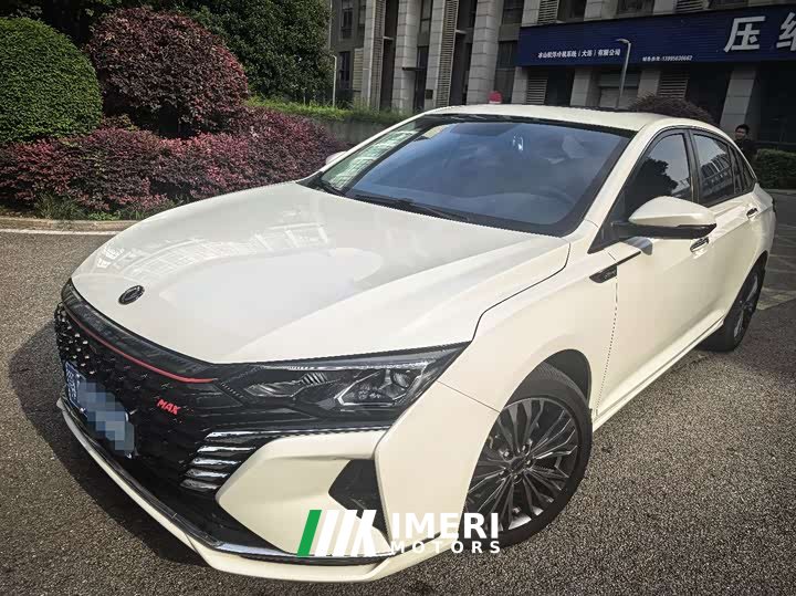 Changan Yixuan MAX 1.5T super cool fashion dad version - автомобиль из Китая