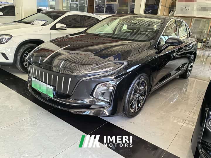 Hongqi E-QM5 500km travel version - автомобиль из Китая