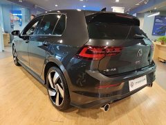 Volkswagen Golf GTI 2023 380TSI DSG GTI - фото 3
