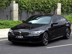 BMW 5 540i Edition M - фото 2