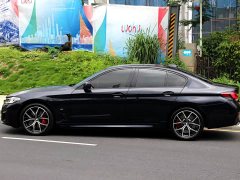 BMW 5 540i Edition M - фото 7