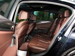 BMW 5 540i Edition M - фото 9