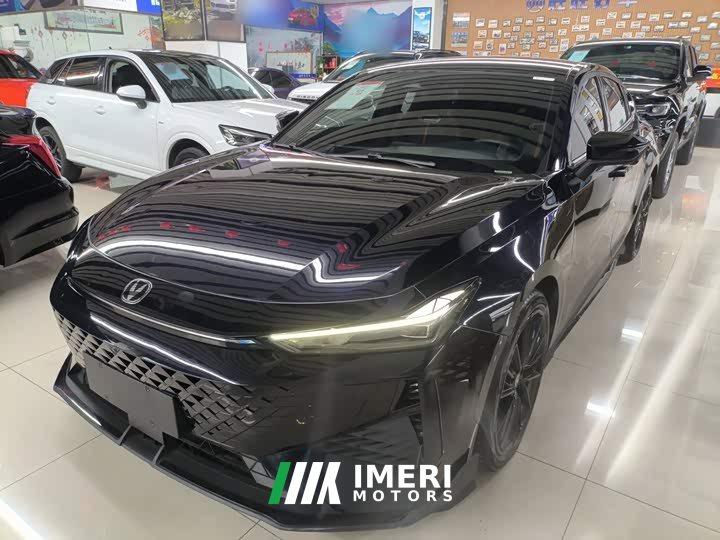 Changan UNI-V 1.5T noble sports - автомобиль из Китая