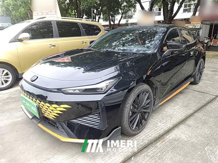 Changan UNI-V 1.5T noble sports - автомобиль из Китая