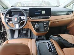 Hongqi HQ9 PHEV 2.0T AWD Business Edition - фото 10
