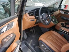 Hongqi HQ9 PHEV 2.0T AWD Business Edition - фото 16
