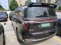 Hongqi HQ9 PHEV 2.0T AWD Business Edition - фото 5