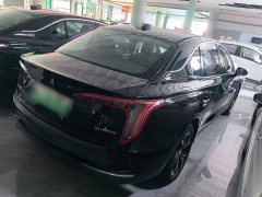 Hongqi E-QM5 Edition 4 - фото 7