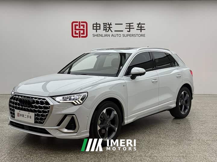 Audi Q3 35 TFSI Fashionable and Dynamic