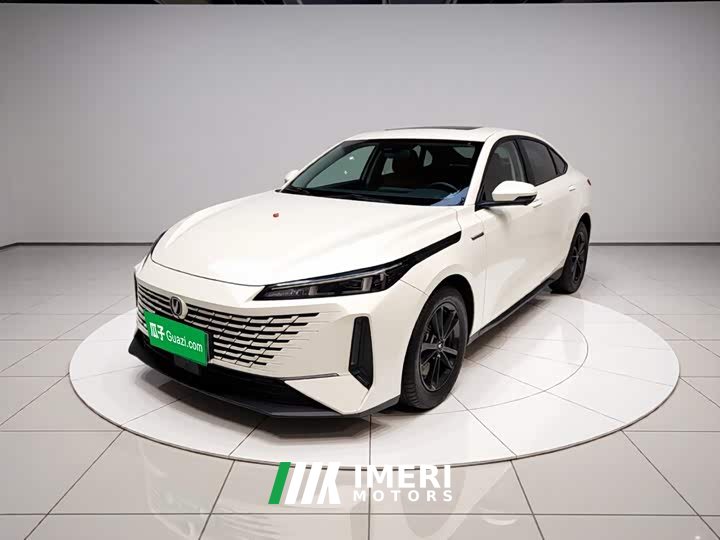 Changan Yida Blue Whale NE 1.5T GDI DCT Exclusive Type - автомобиль из Китая