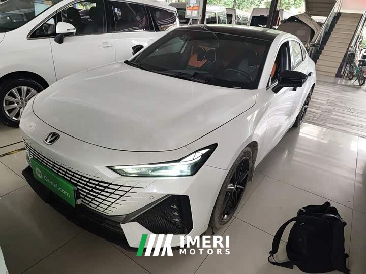 Changan UNI-V 1.5T premium