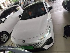 Changan UNI-V 1.5T premium - фото 3