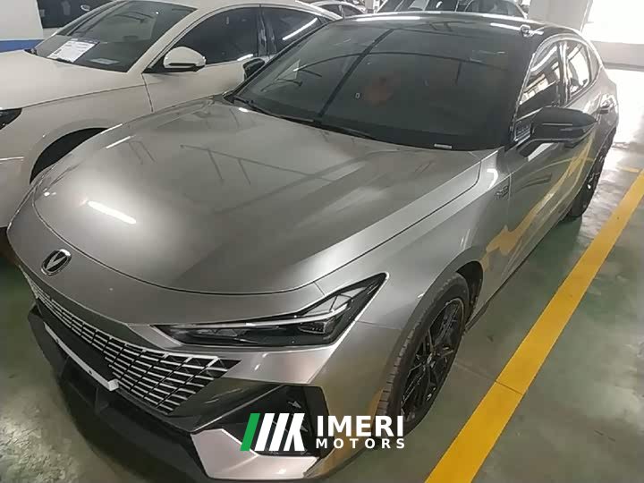 Changan UNI-V Smart iDD Smart iDD 1.5T 113km smart cool - автомобиль из Китая
