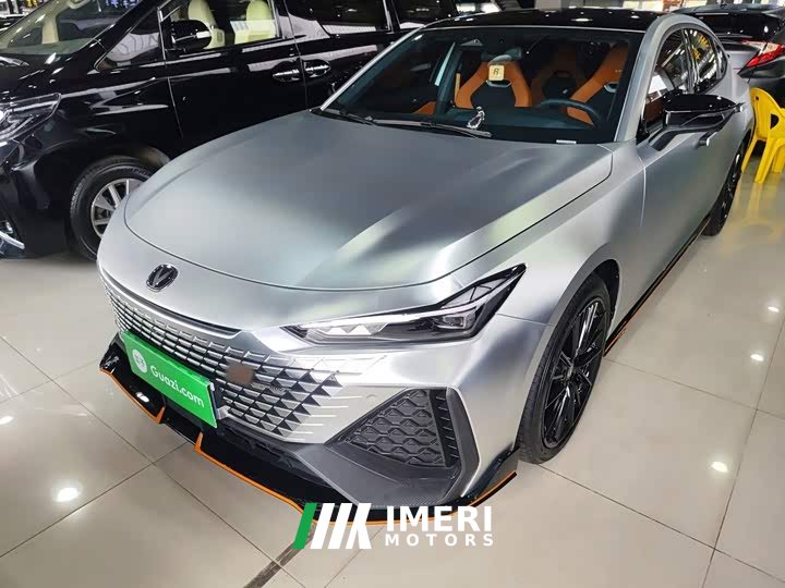 Changan UNI-V 2023 2.0T speed version - автомобиль из Китая