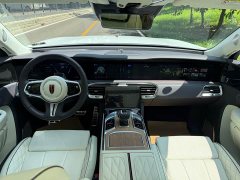 Hongqi E-HS9 660km flag collar version four seats - фото 5