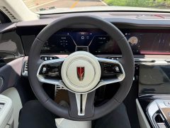 Hongqi E-HS9 660km flag collar version four seats - фото 6