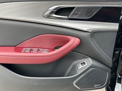 Hongqi H5 2.0T Automatic Intelligent Connected Flag Edition - фото 11