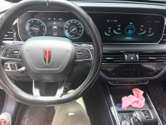 Hongqi HS5 facelift 2.0T Zhilian Qixiang four-wheel drive version - фото 12