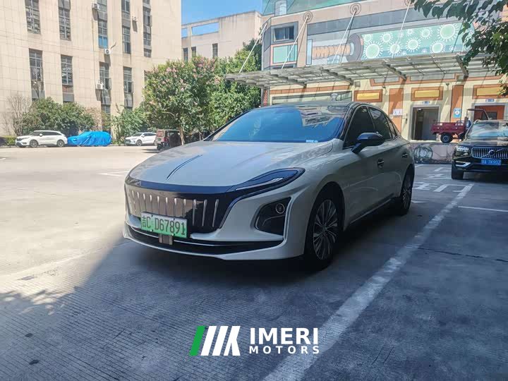 Hongqi E-QM5 431km Charging Enjoyment Edition - автомобиль из Китая