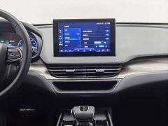 Hongqi E-QM5 facelift basic travel version - фото 12