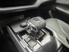 Hongqi E-QM5 facelift basic travel version - фото 13
