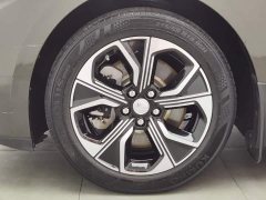 Hongqi E-QM5 facelift basic travel version - фото 17