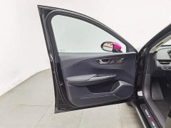 Hongqi E-QM5 facelift basic travel version - фото 8