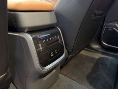 Hongqi HS7 PHEV 2.0T PHEV four-wheel drive 2 million units commemorative edition 6 seats - фото 11