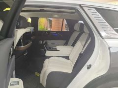 Hongqi E-HS9 660km flag collar version four seats - фото 11